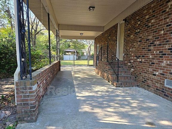 3rd image of 4634 Spring View Dr