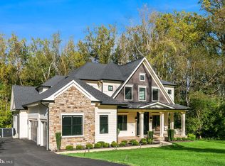 7002 River Oaks Dr, Mc Lean, VA 22101