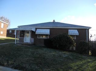 450 Porter St, Springdale, PA 15144