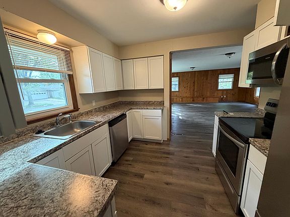 2nd image of 9548 4th Ave S