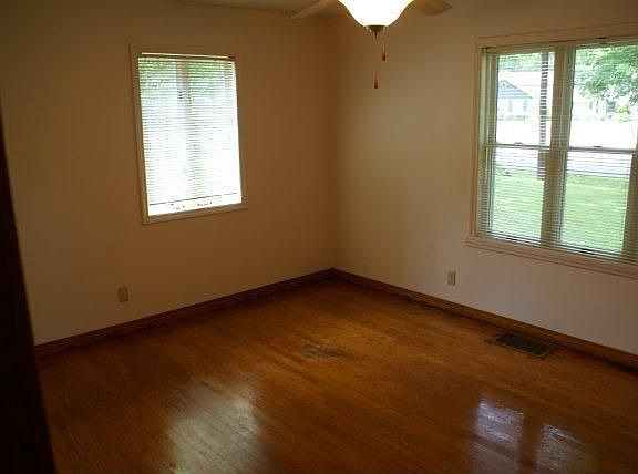 3rd image of 173 Cherry Ln