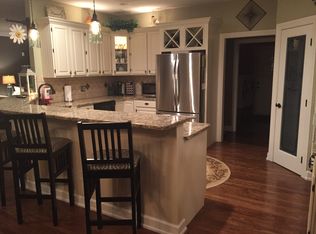2597 Whispering Pines Dr, Pinckney, MI