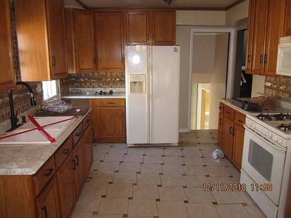 4th image of 1359 Buffalo Ave