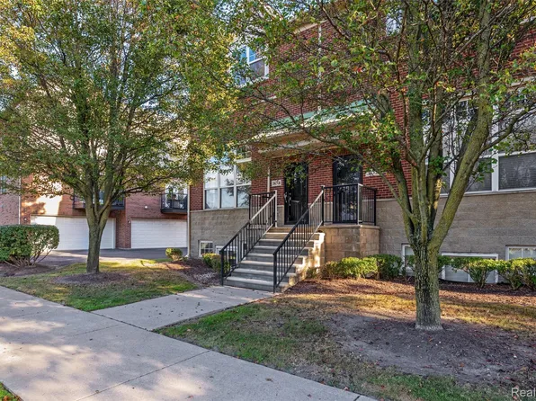 304 E Palmer St, Detroit, MI 48202