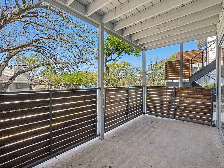 Don't Miss Out Biltmore Homes Leasing Fast — Photo 33