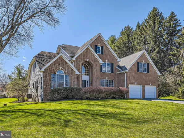 3 Stone Hollow Ct, Pikesville, MD 21208