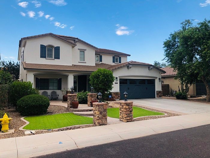 1st image of 2752 E Donato Dr