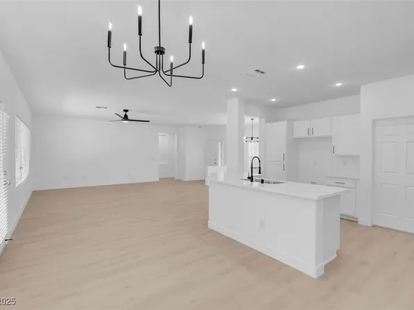 2735 Fort Myer Ave, Henderson, NV 89052