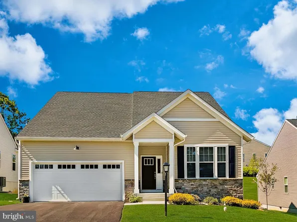 1040 Virdin Dr, Smyrna, DE 19977