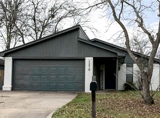 1214 S Dexter Dr, College Station, TX 77840