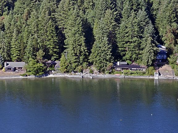 2nd image of 2918 E Bay Dr NW