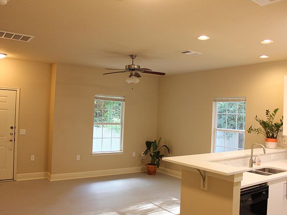 2nd image of 1210 E M Franklin Ave #B