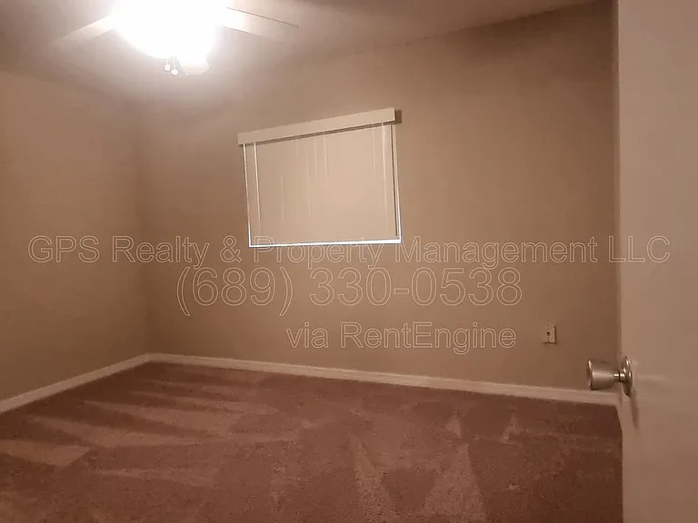 2500 Lee Rd #103 — Photo 17