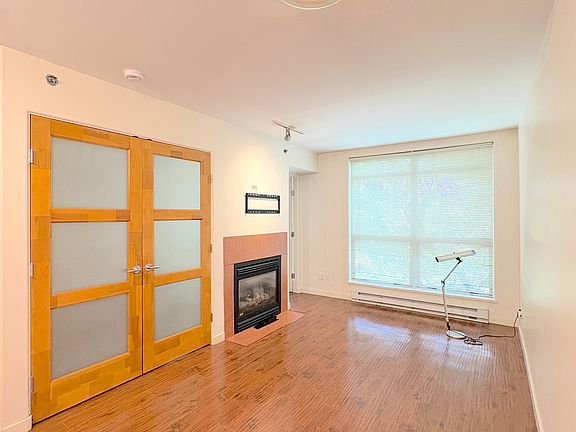 4th image of 819 Hamilton St #403