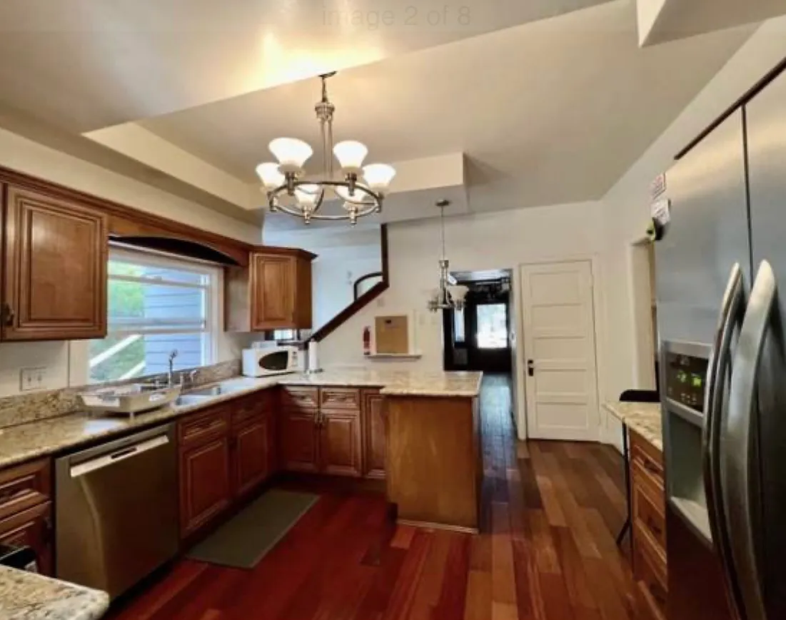 1 bed, 3500 sqft, $1,200 — Photo 1