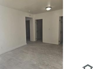 22 E 56th St, Long Beach, CA 90805