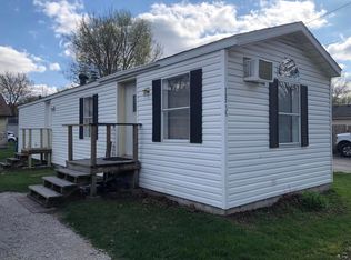752 1/2 E Jefferson St, Morris, IL 60450