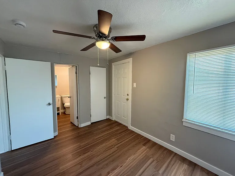 48 W Tamarisk St — Photo 3