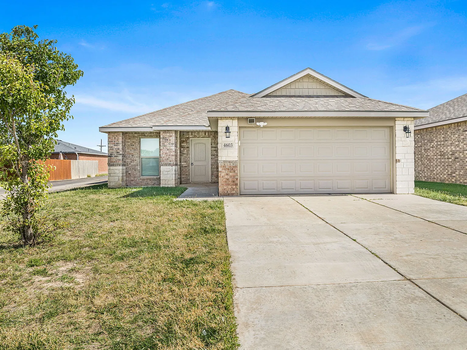 3 bed, 1350 sqft, $1,850 — Photo 2