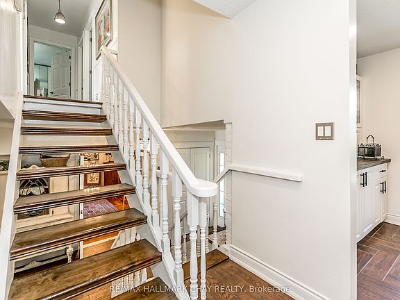 5th image of 2230 Spring St