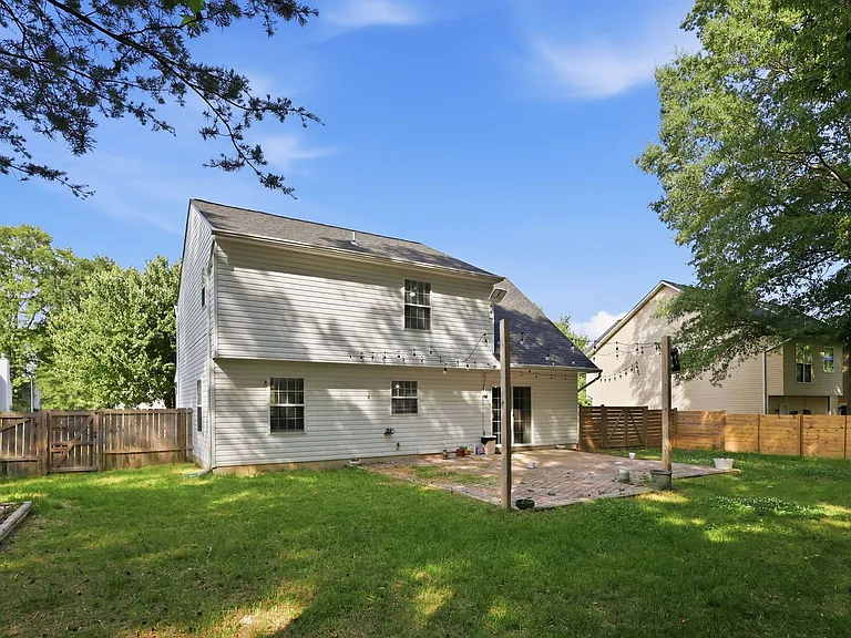 10106 S Fulton Dr — Photo 23