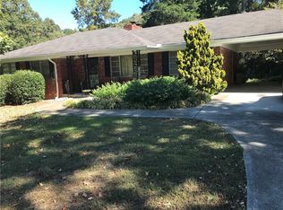892 Rabun Dr NW, Lilburn, GA 30047