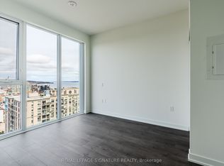 39 Mary St #1607, Barrie, ON L4N 1S9
