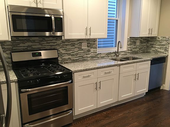 4th image of 1617 W Foster Ave #1