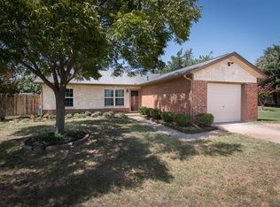 719 Becky Ln, Waxahachie, TX 75165