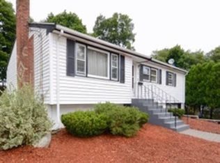 2 Scanlon Cir, Randolph, MA 02368