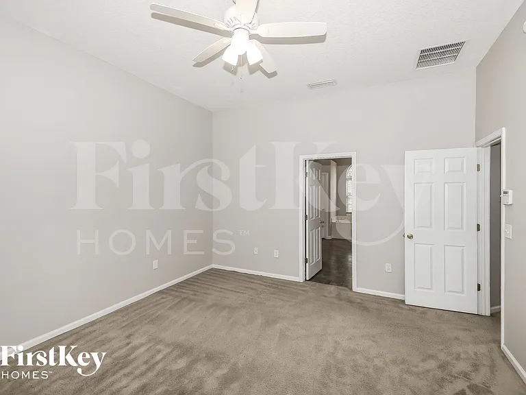 13940 Fish Eagle Dr E — Photo 11