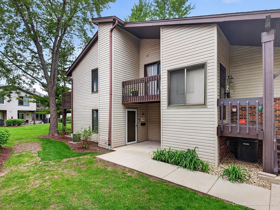 1st image of 1326 Kingsbury Dr Unit 6