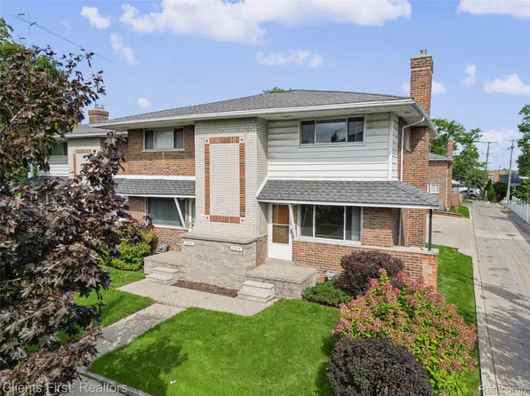 11274 Middlebelt Rd, Livonia, MI 48150