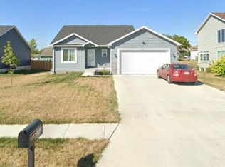 2721 N 6th St, Lincoln, NE 68521