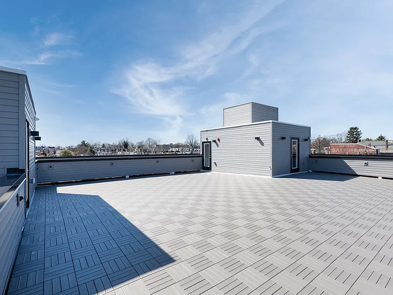 Washington Court (52 W) — Photo 10