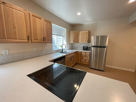 New laminate countertops and range.