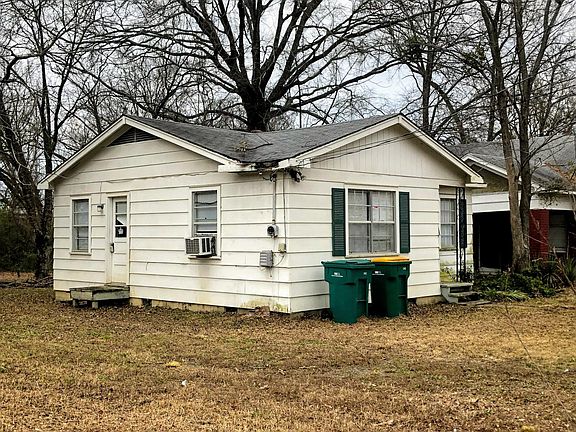 3rd image of 1007 N Denver Ave