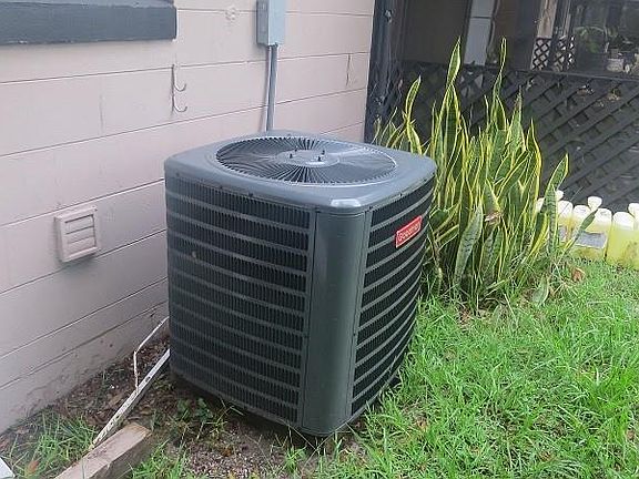 2nd image of 3434 Seagrape Dr