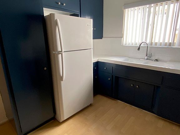4th image of 1540 N Formosa Ave APT 4