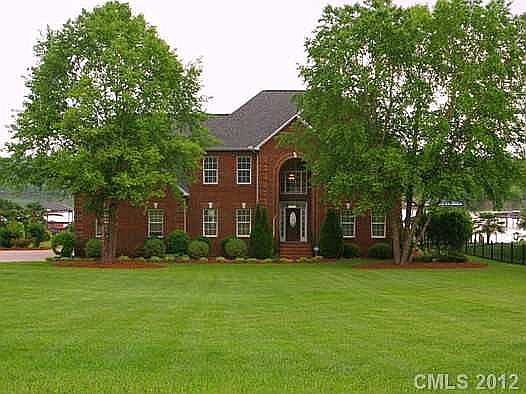 2nd image of 183 Castles Gate Dr