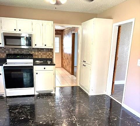 5th image of 501 S Haw St