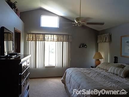 3rd image of 352 Millwood Dr