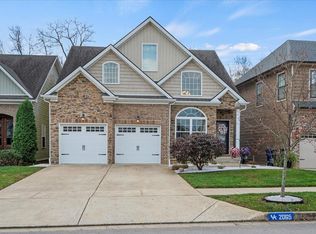 2065 Falling Leaves Ln, Lexington, KY 40509