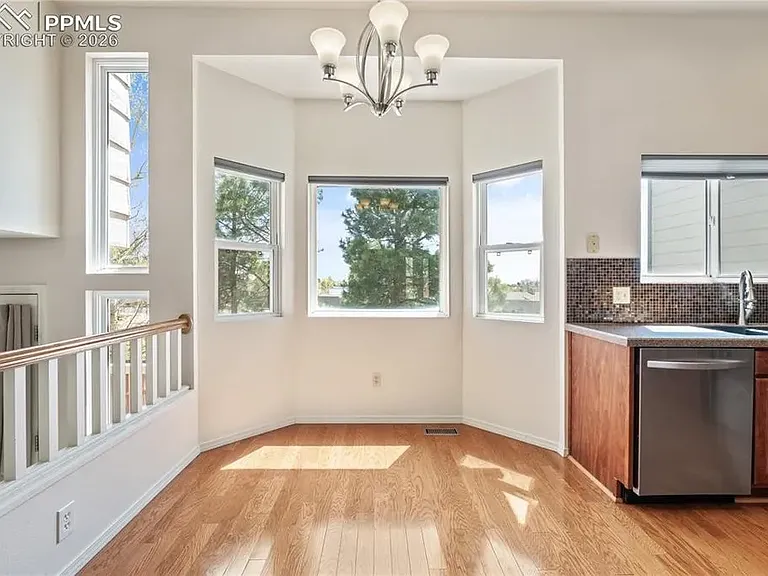 8049 Cooper River Dr — Photo 5