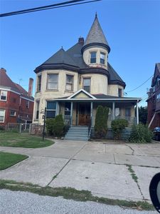 556 W 8th St, Erie, PA, 16502