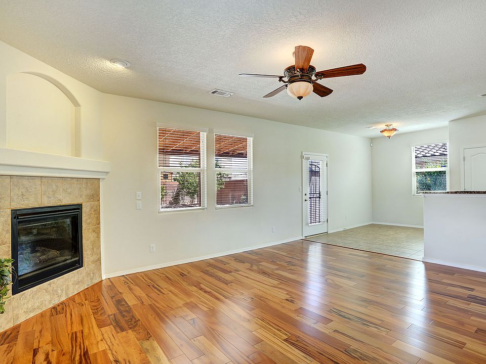 2nd image of 2303 Vista De Colinas Dr SE