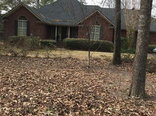 390 Lakewood Dr, Sumter, SC 29150