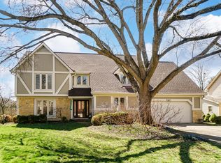 2221 Sandover Rd, Columbus, OH 43220