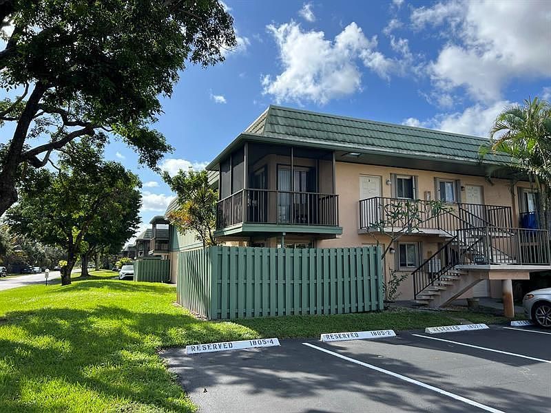 1st image of 1807 Fairview Villas Dr APT 3