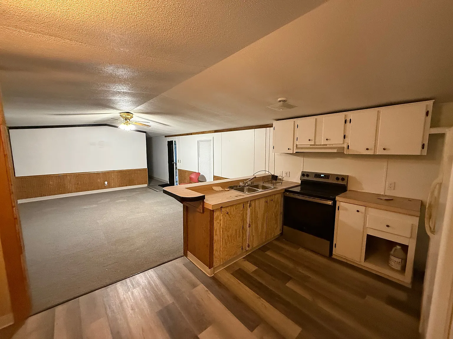 3 bed, 1088 sqft, $1,150 — Photo 3